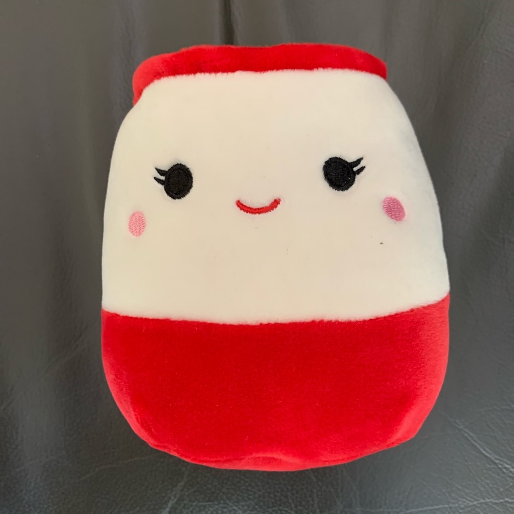 Squishmallow “Raisy the Ramen Bowl” 5" Squeezable Plush Kellytoy rare gift New